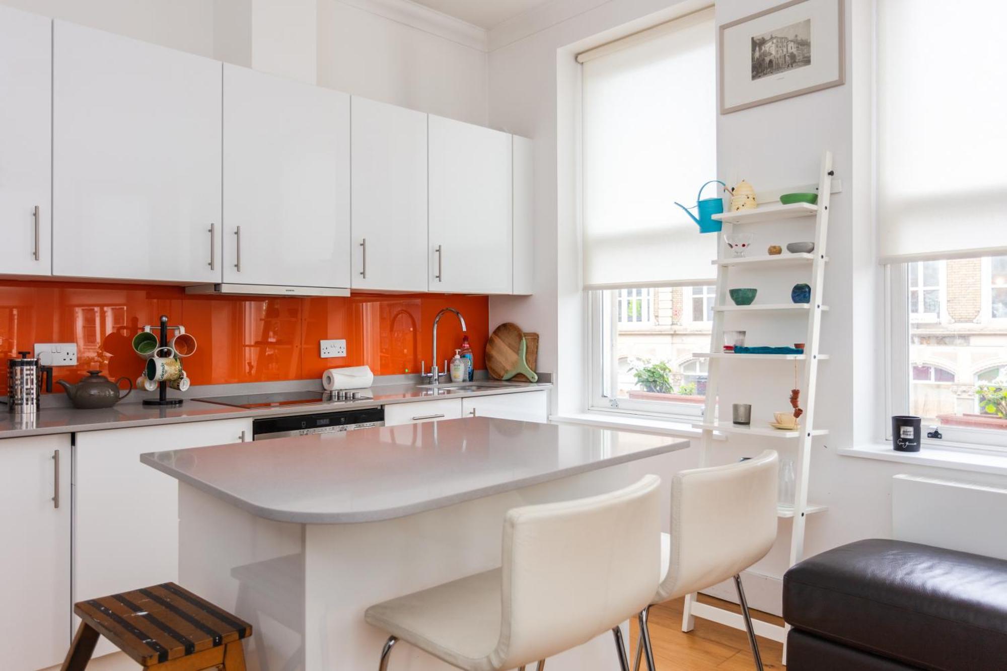 Homely 1 Bedroom Apartment In The Heart Of Vibrant Camden Лондон Екстер'єр фото