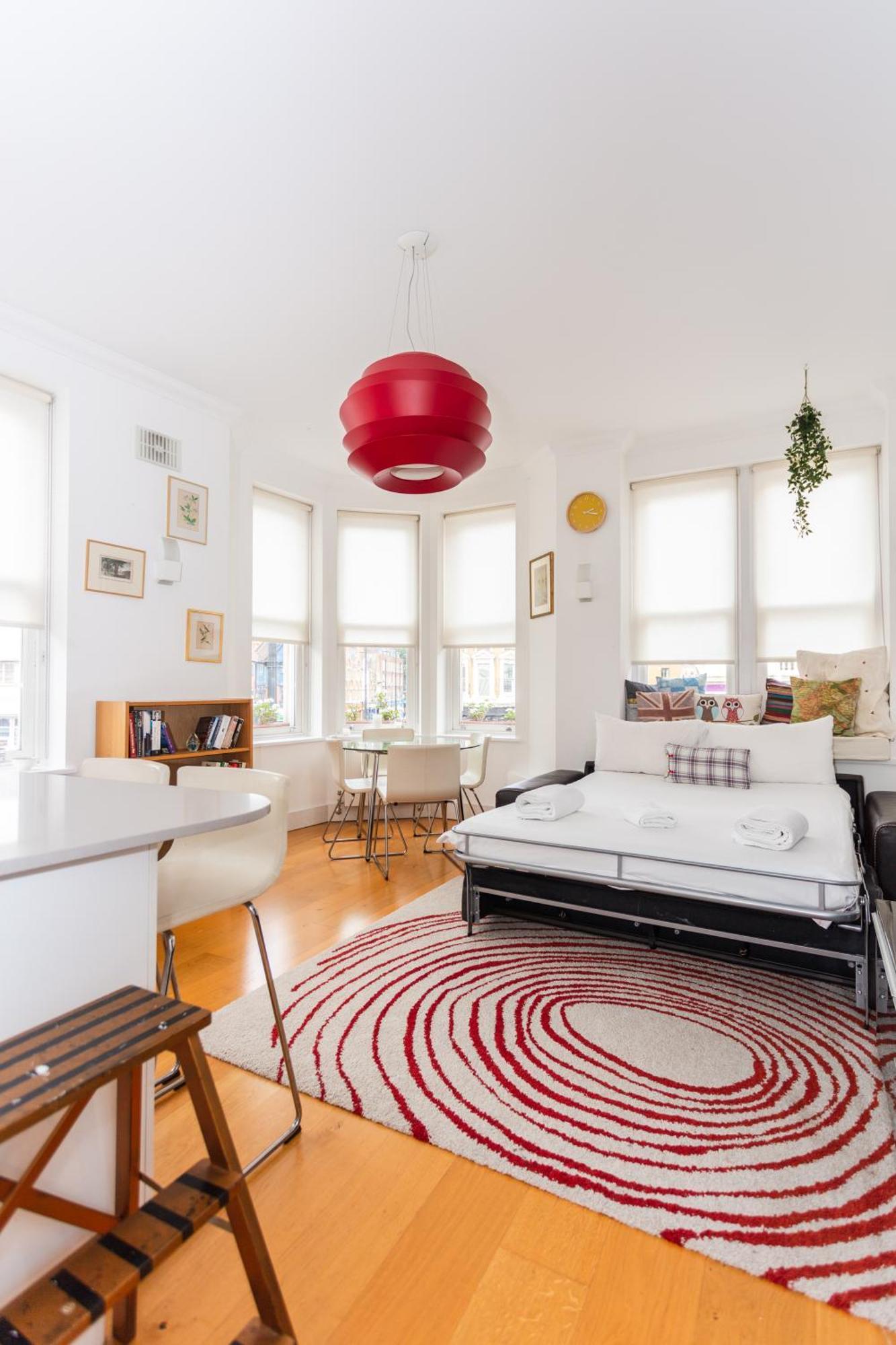 Homely 1 Bedroom Apartment In The Heart Of Vibrant Camden Лондон Екстер'єр фото